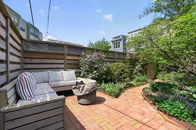 1233 E St SE, Washington, DC 20003 - Photo 29