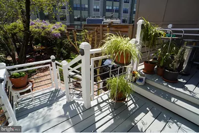 1233 E St SE, Washington, DC 20003 - Photo 33
