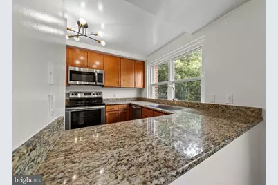 1800 28th Place SE #205, Washington, DC 20020 - Photo 3