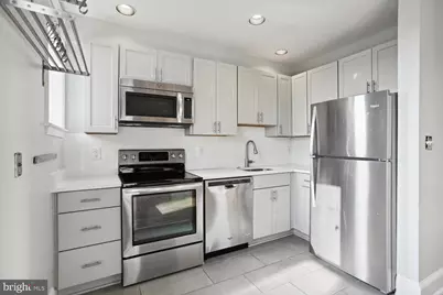 676 4th Street NE #402, Washington, DC 20002 - Photo 7