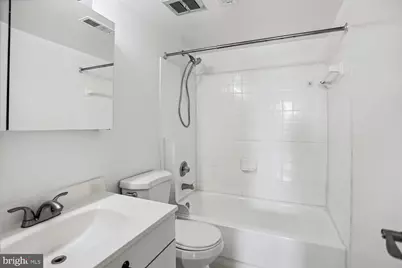676 4th Street NE #402, Washington, DC 20002 - Photo 19