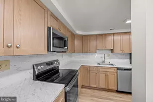 605 H St SW, Washington, DC 20024 - Photo 15