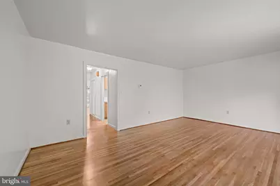 605 H Street SW, Washington, DC 20024 - Photo 13