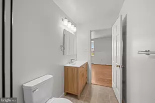 605 H St SW, Washington, DC 20024 - Photo 31