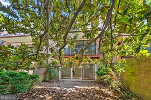 605 H St SW, Washington, DC 20024 - Photo 35