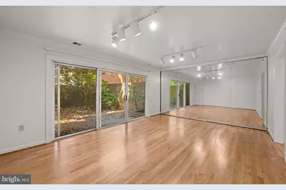 605 H Street SW, Washington, DC 20024 - Photo 11