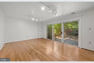 605 H Street SW, Washington, DC 20024 - Photo 9