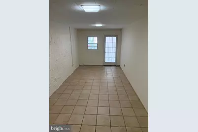 2218 NW Tunlaw Road NW, Washington, DC 20007 - Photo 17