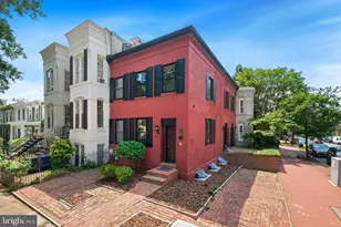 601 E St SE, Washington, DC 20003 - Photo 1