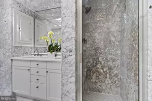 5430 Chevy Chase Pkwy NW, Washington, DC 20015 - Photo 29