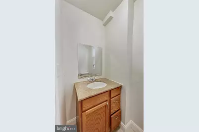 137 R Street NE, Washington, DC 20002 - Photo 17