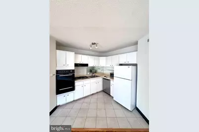 2201 L Street NW #205, Washington, DC 20037 - Photo 3