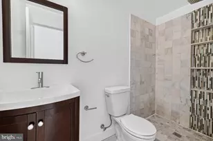 1013 V St NW, Washington, DC 20001 - Photo 23