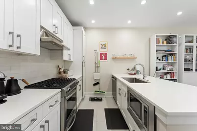 16 17th Street NE #113, Washington, DC 20002 - Photo 7