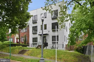 2642 39th St NW, Washington, DC 20007 - Photo 25