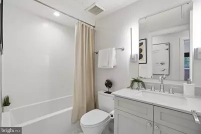 2642 39th Street NW #6, Washington, DC 20007 - Photo 11
