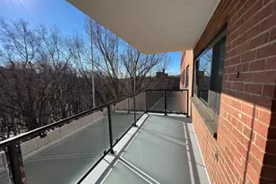 4201 Cathedral Ave NW, Washington, DC 20016 - Photo 17