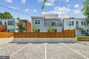 2236 40th St NW, Washington, DC 20007 - Photo 23