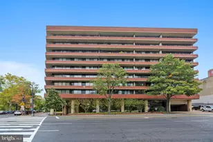 2555 Pennsylvania Ave NW, Washington, DC 20037 - Photo 1