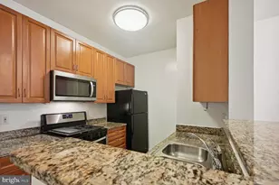 1111 25th St NW, Washington, DC 20037 - Photo 7
