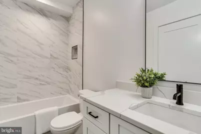 646 Newton Place NW #303, Washington, DC 20010 - Photo 17
