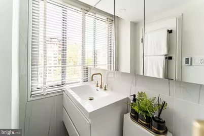 4200 NW Cathedral Avenue NW #1005, Washington, DC 20016 - Photo 35