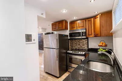 2019 O Street NW #B, Washington, DC 20036 - Photo 5