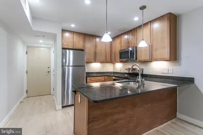 1323 K Street SE #102, Washington, DC 20003 - Photo 5
