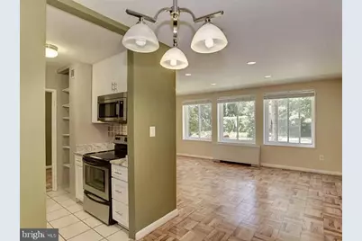 3033 New Mexico Avenue NW #203, Washington, DC 20016 - Photo 5