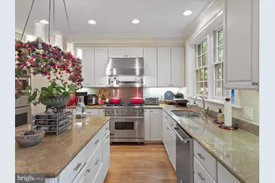 3929 Highwood Court NW, Washington, DC 20007 - Photo 17