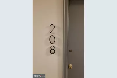 1010 25th Street NW #208, Washington, DC 20037 - Photo 5