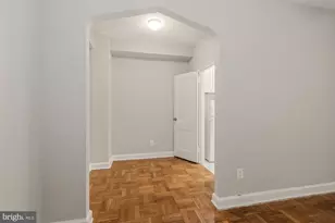 1010 25th St NW, Washington, DC 20037 - Photo 9