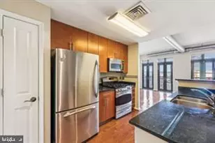 1390 Kenyon St NW, Washington, DC 20010 - Photo 5