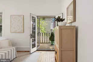 2110 O St NW, Washington, DC 20037 - Photo 17