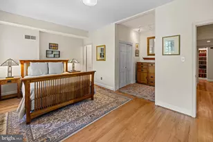 2426 I St NW, Washington, DC 20037 - Photo 19