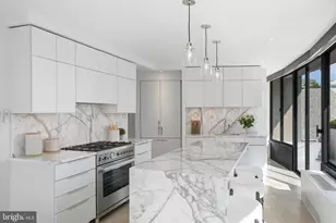 2500 Virginia Ave NW, Washington, DC 20037 - Photo 11