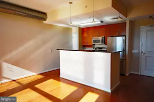 1390 Kenyon St NW, Washington, DC 20010 - Photo 5