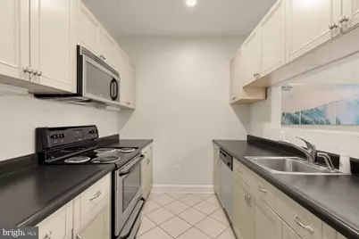 326 2nd Street SE, Washington, DC 20003 - Photo 25