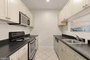 326 2nd St SE, Washington, DC 20003 - Photo 25