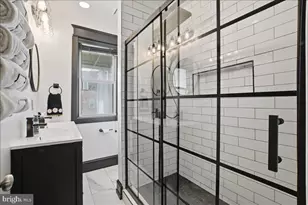 939 15th St SE, Washington, DC 20003 - Photo 23