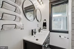 939 15th St SE, Washington, DC 20003 - Photo 25