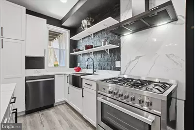 939 15th Street SE, Washington, DC 20003 - Photo 3
