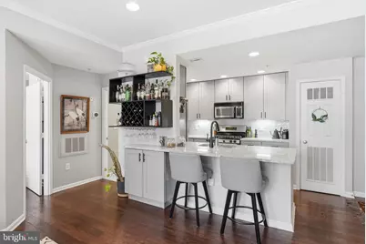 2001 12th Street NW #207, Washington, DC 20009 - Photo 3