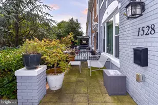 1528 Spring Pl NW, Washington, DC 20010 - Photo 3