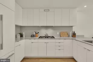 37 L St SE, Washington, DC 20003 - Photo 19