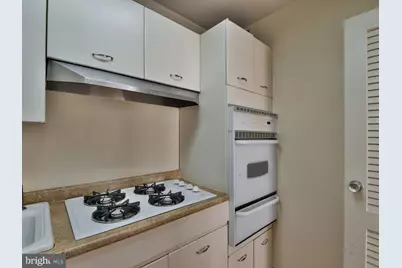 2401 H Street NW #810, Washington, DC 20037 - Photo 17