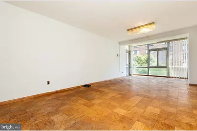 730 24th Street NW #414, Washington, DC 20037 - Photo 3