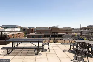 730 24th St NW, Washington, DC 20037 - Photo 31
