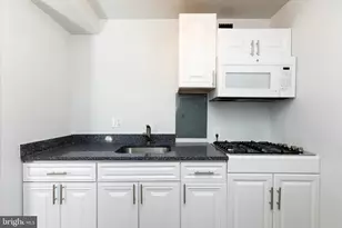 730 24th St NW, Washington, DC 20037 - Photo 7