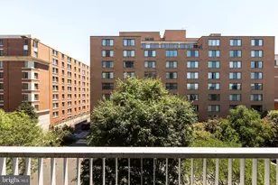 730 24th St NW, Washington, DC 20037 - Photo 21